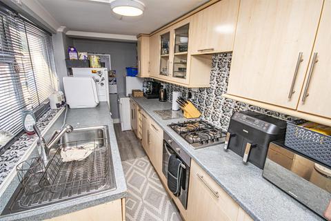 11 Dover Road, Burton-on-trent, DE13 0TD