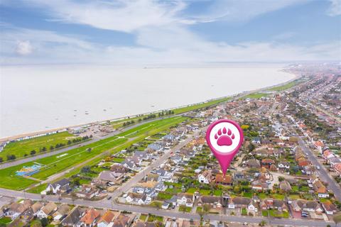 11 Knollcroft, Shoeburyness, Southend-on-sea, SS3 9JY