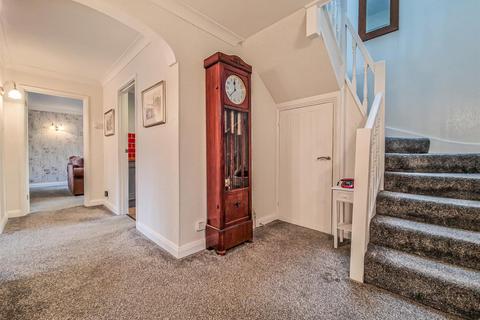 11 Knollcroft, Shoeburyness, Southend-on-sea, SS3 9JY