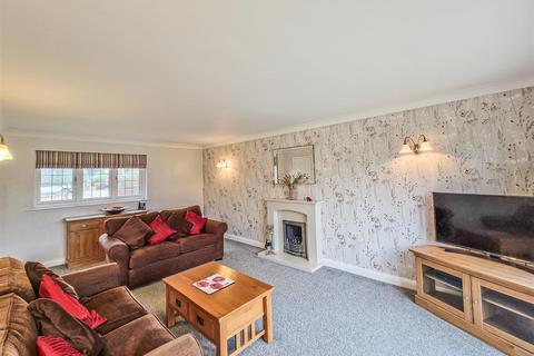 11 Knollcroft, Shoeburyness, Southend-on-sea, SS3 9JY