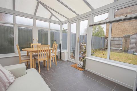 4 Oakden Close, Bramshall, Uttoxeter, ST14 5NL