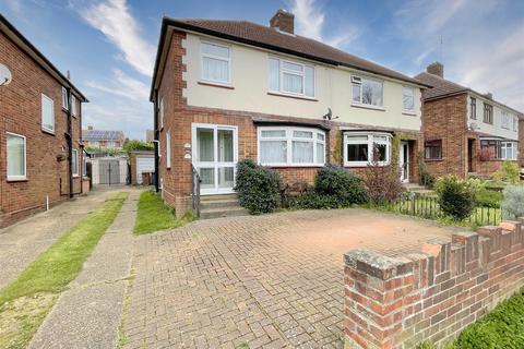 3 bedroom semi-detached house for sale, Chesterfield Drive, Ipswich