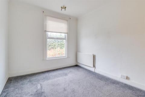 27a Cotswold Road, Westcliff-on-sea, SS0 8AA