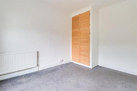 27a Cotswold Road, Westcliff-on-sea, SS0 8AA