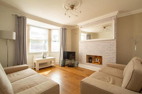 174a Eastern Esplanade, Southend-on-sea, SS1 3AA