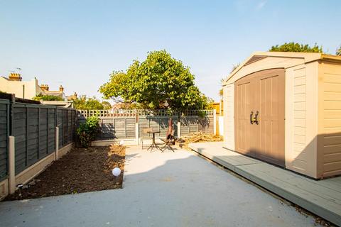 174a Eastern Esplanade, Southend-on-sea, SS1 3AA