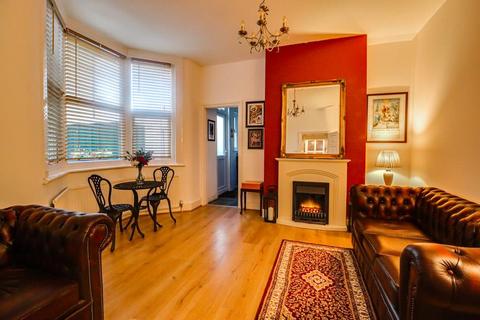 39 Ambleside Drive, Southend-on-sea, SS1 2UT