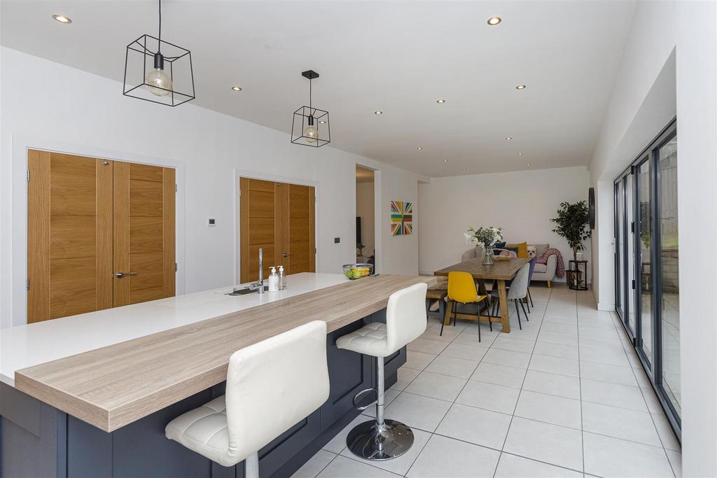 Bramleys Estate Agents - Snelsins Road - Cleckheat