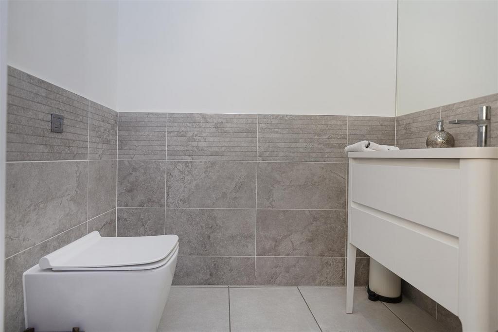 Bramleys Estate Agents - Snelsins Road - Cleckheat