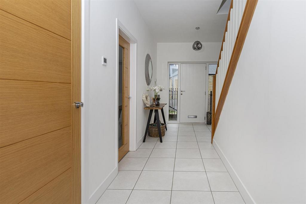 Bramleys Estate Agents - Snelsins Road - Cleckheat
