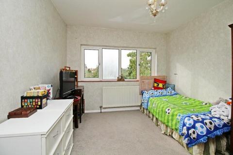 4 bedroom detached house for sale, Tennyson Road, Bognor Regis