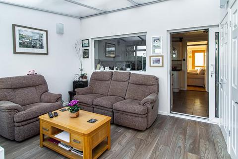 3 Brougham Close, Great Wakering, Southend-on-sea, SS3 0HS