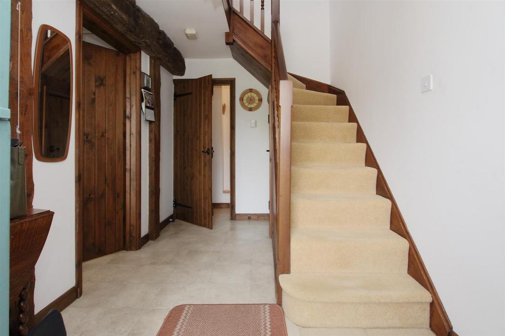 3 Dairy Cottages, Stockbridge - Hall