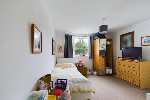 2 bedroom flat to rent, Avenue Road, Ilfracombe EX34