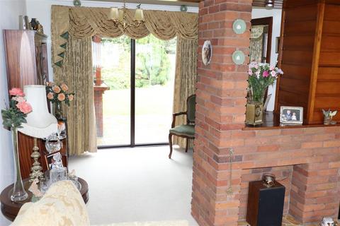 4 bedroom detached house for sale, Ravensdale Gardens, Walsall