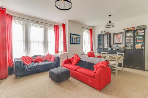 10a Ceylon Road, Westcliff-on-sea, SS0 7HP