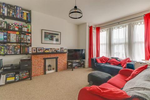 10a Ceylon Road, Westcliff-on-sea, SS0 7HP