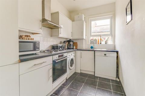10a Ceylon Road, Westcliff-on-sea, SS0 7HP