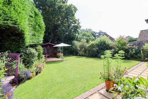 9 Andrews Close, Church Crookham, Fleet, GU52 6HF