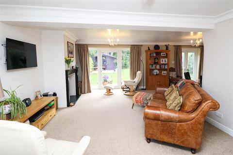 9 Andrews Close, Church Crookham, Fleet, GU52 6HF