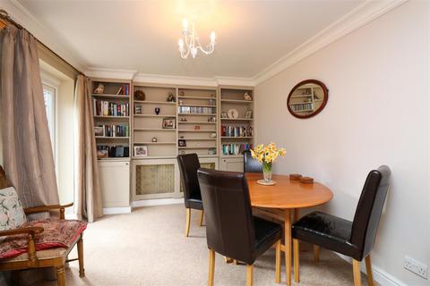 9 Andrews Close, Church Crookham, Fleet, GU52 6HF