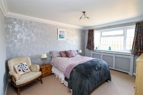 9 Andrews Close, Church Crookham, Fleet, GU52 6HF
