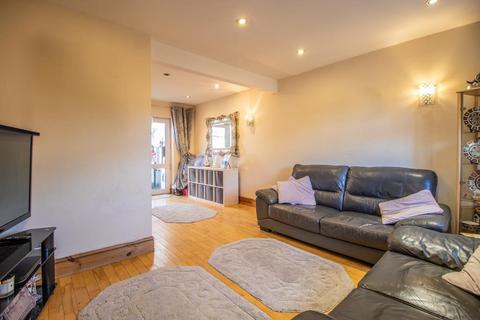 19 Allerton Close, Rochford, SS4 3AR