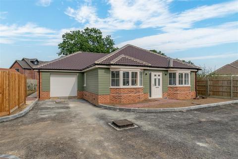 3 bedroom detached bungalow for sale, 4 Great Oak Place (Plot 8)