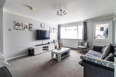 42 Sandpiper Close, Shoeburyness, Southend-on-sea, SS3 9YW