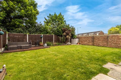 42 Sandpiper Close, Shoeburyness, Southend-on-sea, SS3 9YW