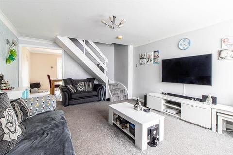 42 Sandpiper Close, Shoeburyness, Southend-on-sea, SS3 9YW