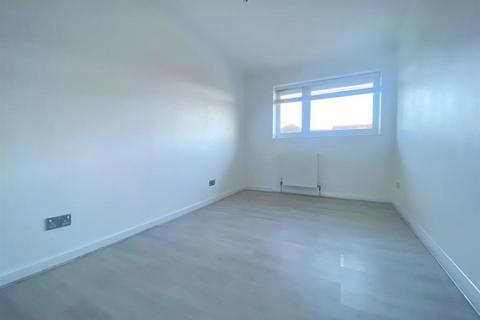 1 bedroom flat to rent, Tysoe Avenue, Enfield EN3