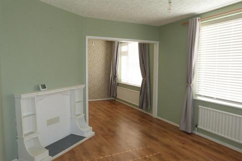 3 bedroom semi-detached house to rent, Keble Drive, Syston, Leicester