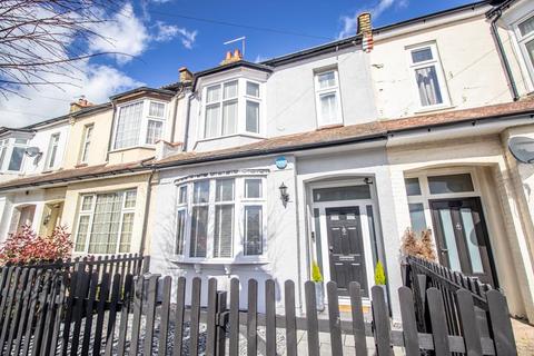 4 bedroom terraced house for sale, South Avenue, Southend-on-Sea SS2