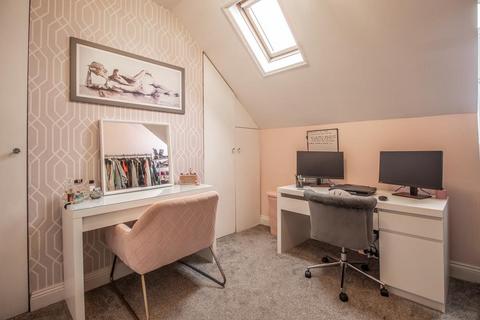 17d Cossington Road, Westcliff-on-sea, SS0 7NJ