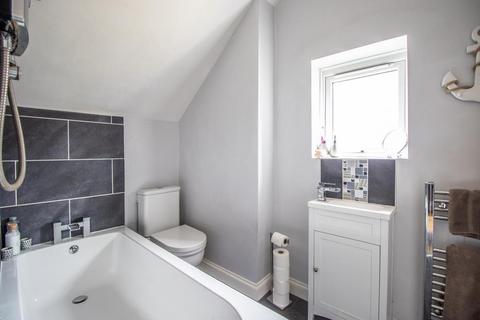 17d Cossington Road, Westcliff-on-sea, SS0 7NJ