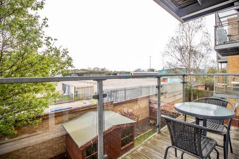 2 bedroom flat for sale, Bircham Road, Southend-on-Sea SS2