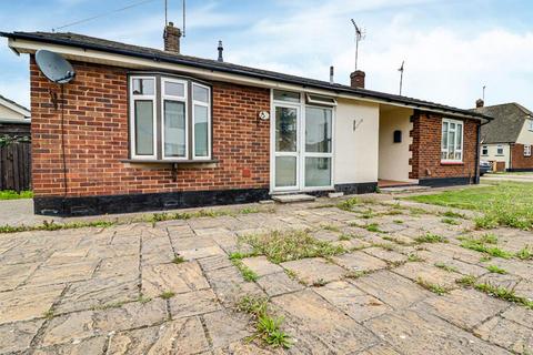 Canvey Island - 1 bedroom semi-detached bungalow for ...