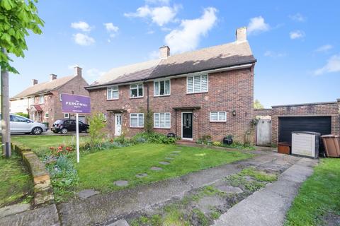 3 Barnfield, Banstead, SM7 3QS
