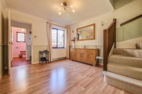 2 Fitzwarren, Shoeburyness, Southend-on-sea, SS3 8BS