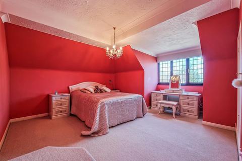 2 Fitzwarren, Shoeburyness, Southend-on-sea, SS3 8BS