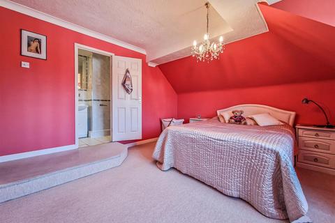 2 Fitzwarren, Shoeburyness, Southend-on-sea, SS3 8BS