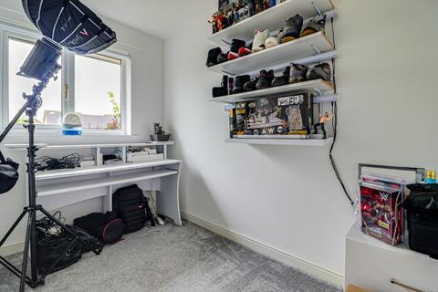 2 Keyes Close, Shoeburyness, Southend-on-sea, SS3 8BX