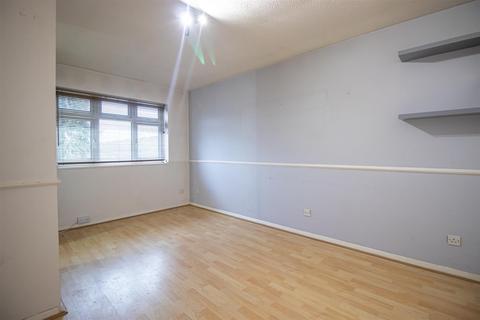 94 Coniston, Southend-on-sea, SS2 6SN