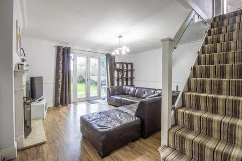 6 bedroom chalet for sale, Central Avenue, Rochford SS4