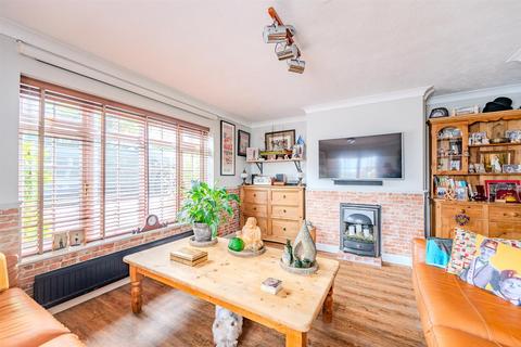 24 Batemans Road, Brighton, BN2 6RD