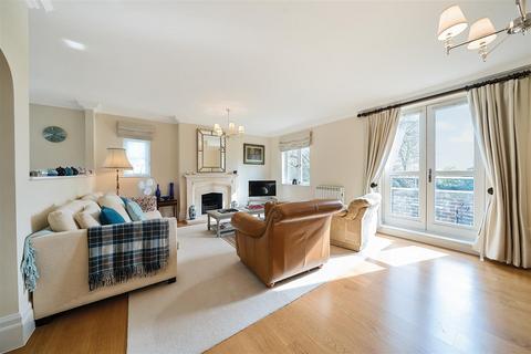 2 bedroom apartment for sale, Woolmer Lane, Bramshott, Liphook