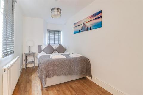 15 Avenue Road, Westcliff-on-sea, SS0 7PN