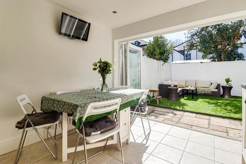 62 Cambridge Road, Southend-on-sea, SS1 1ES