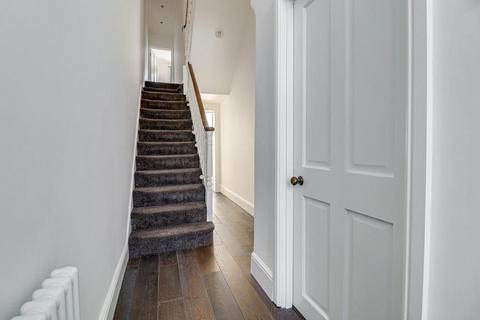 62 Cambridge Road, Southend-on-sea, SS1 1ES